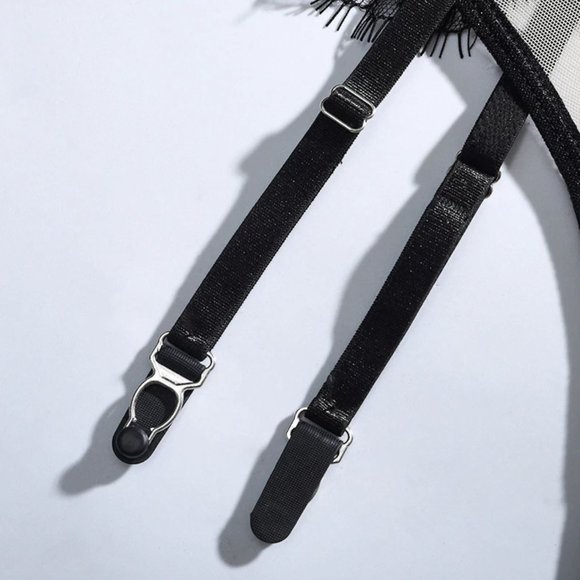 Beautiful 3 pc Sheer lace Lingerie Set Sz M - Picture 4 of 5